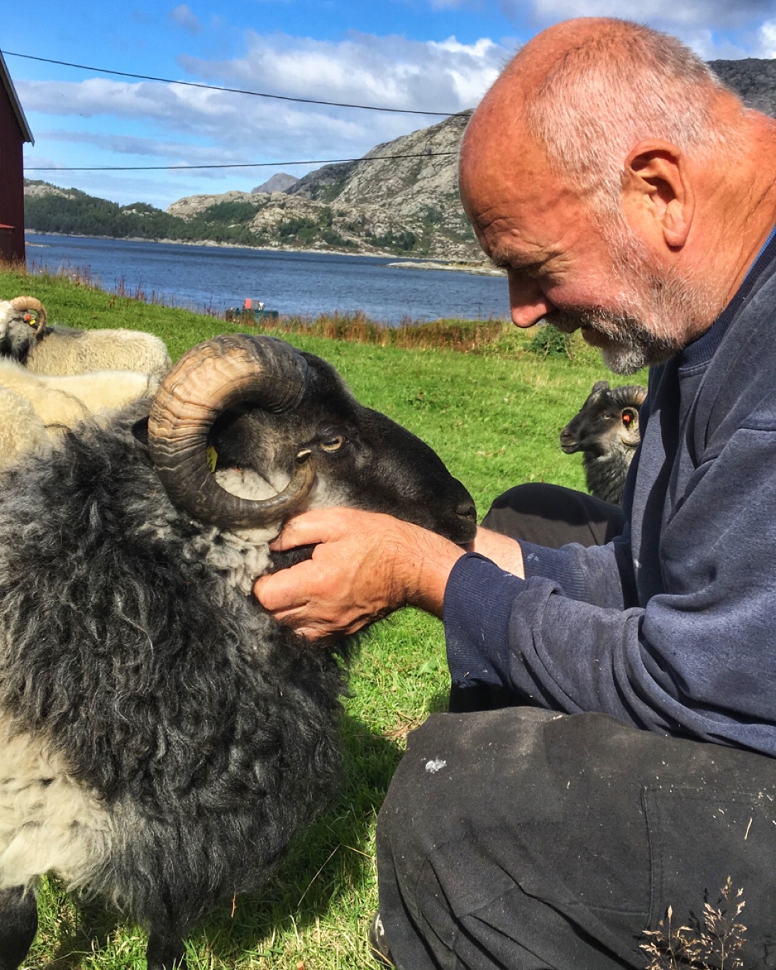 Ronny var flaskelam som liten, og er ekstra folkekjær